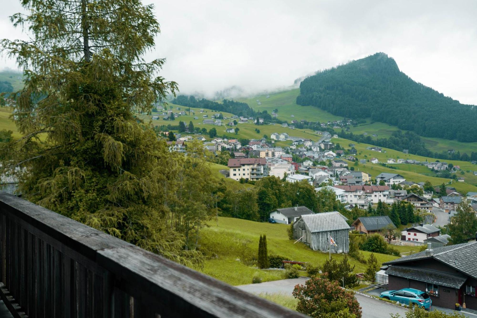 Apartment Im Chalet Sidonie Amden Exteriör bild